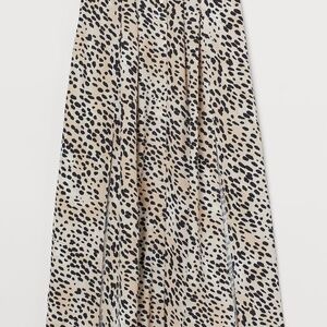 H&M Leopard skirt 6 slit